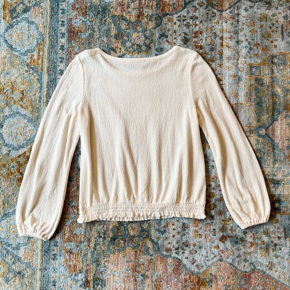 🆕 NWOT LOFT White Smocked Hem Top - Picture 2 of 8